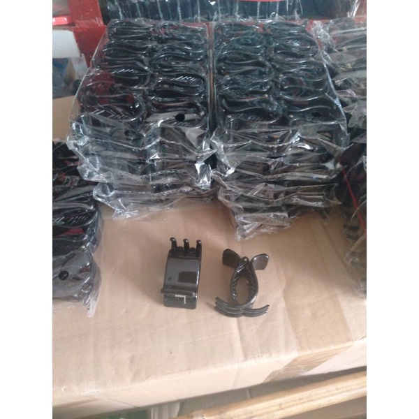 một cào 5răng mầu đen nâu