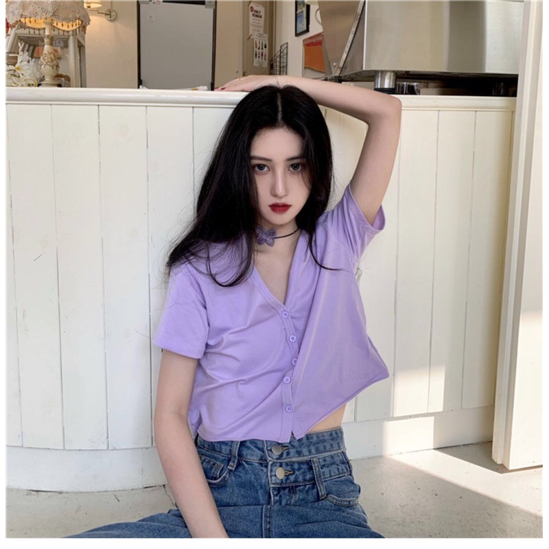 Áo croptop rộng cài nút cổ V có viền ulzzang | BigBuy360 - bigbuy360.vn