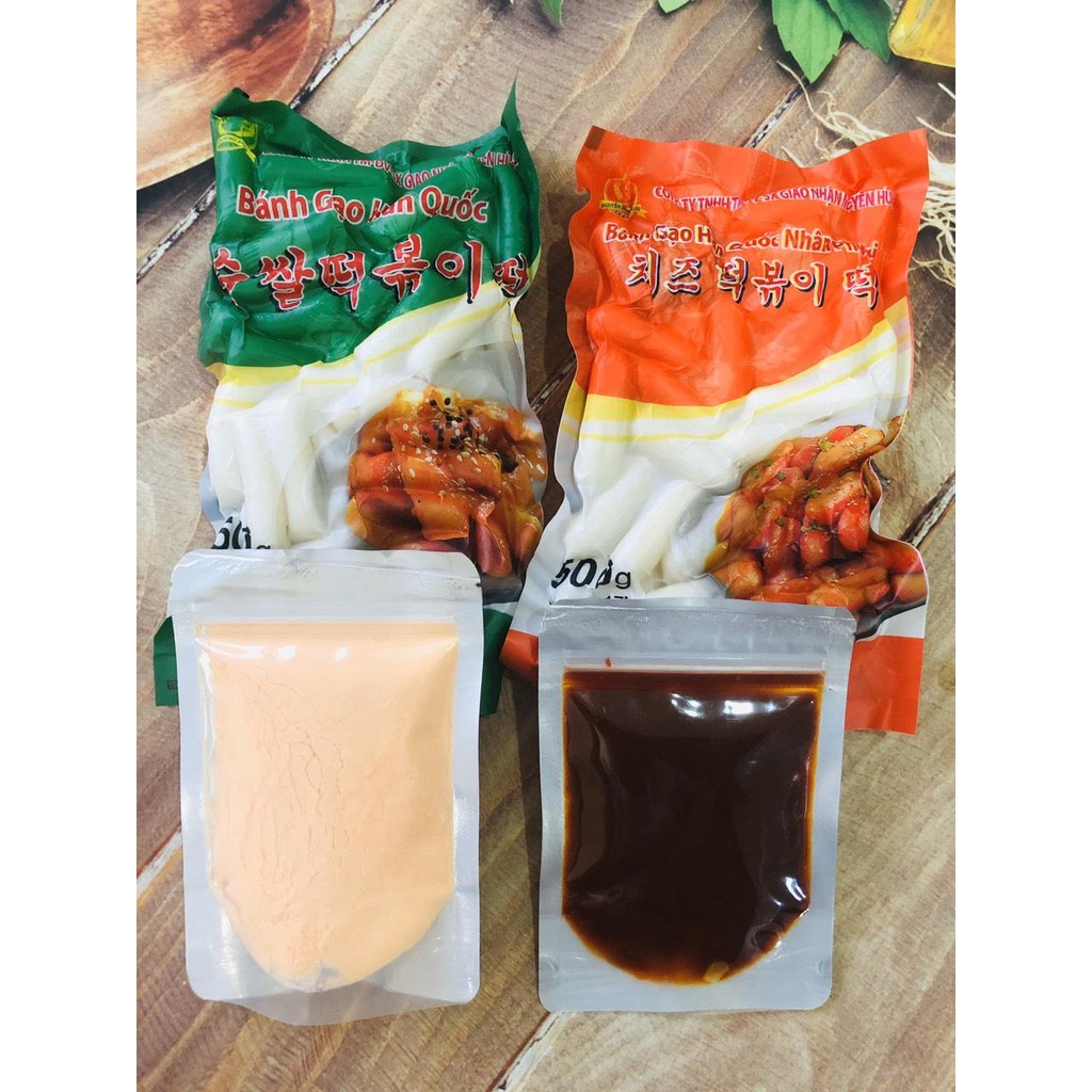 Combo bánh gạo mới siêu tiên lợi ( 500 bánh thỏi xanh, 500g bánh nhân phô mai đỏ, 100g sốt, 100g bột phô mai)