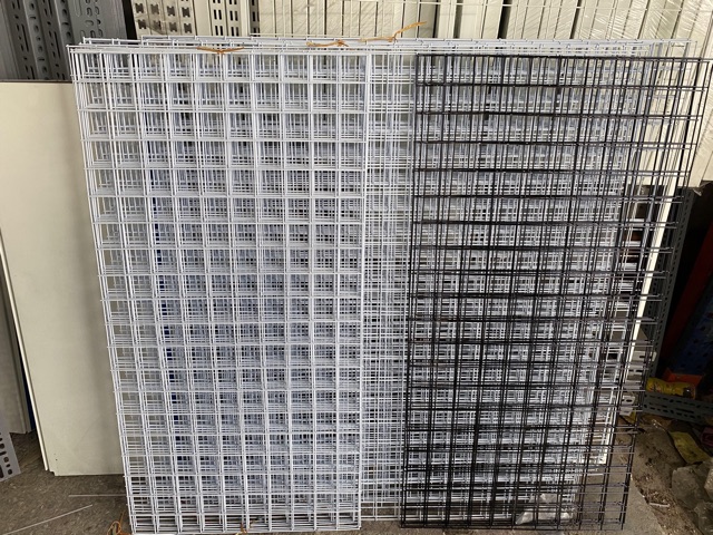 Lưới sắt treo đồ 50x100cm
