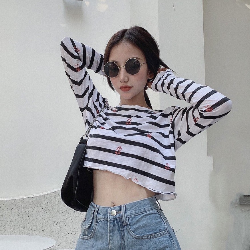 Áo Croptop Thun Cotton, Sọc Xanh Trắng , Tay Dài Siêu Cute Dành Cho Các Nàng, Dễ Dàng Phối Với Các Loại Quần Jeans