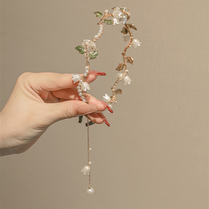 Fashionable Lily Flower Headband with Artificial Pearls Pearls Retro Elegant Trendy