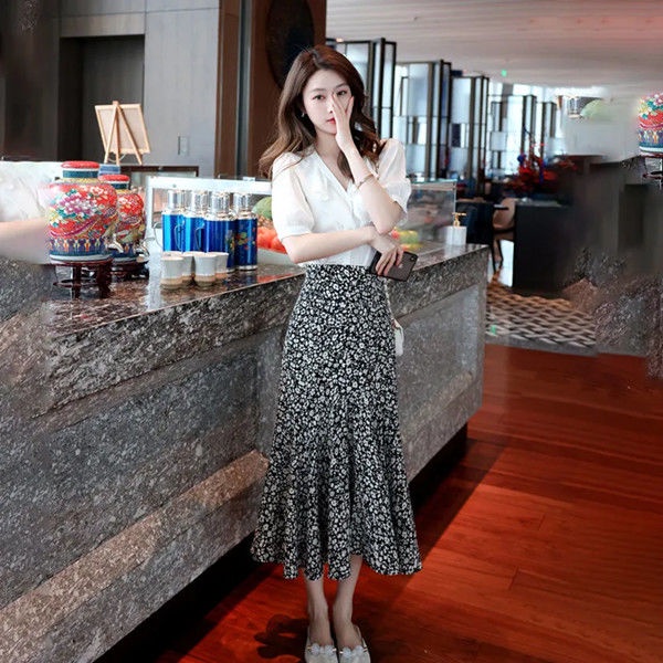 Set Áo Sơ Mi Chiffon Cổ V Kèm Chân Váy Dài Họa Tiết Hoa Thời Trang Hàn Quốc Cho Nữ