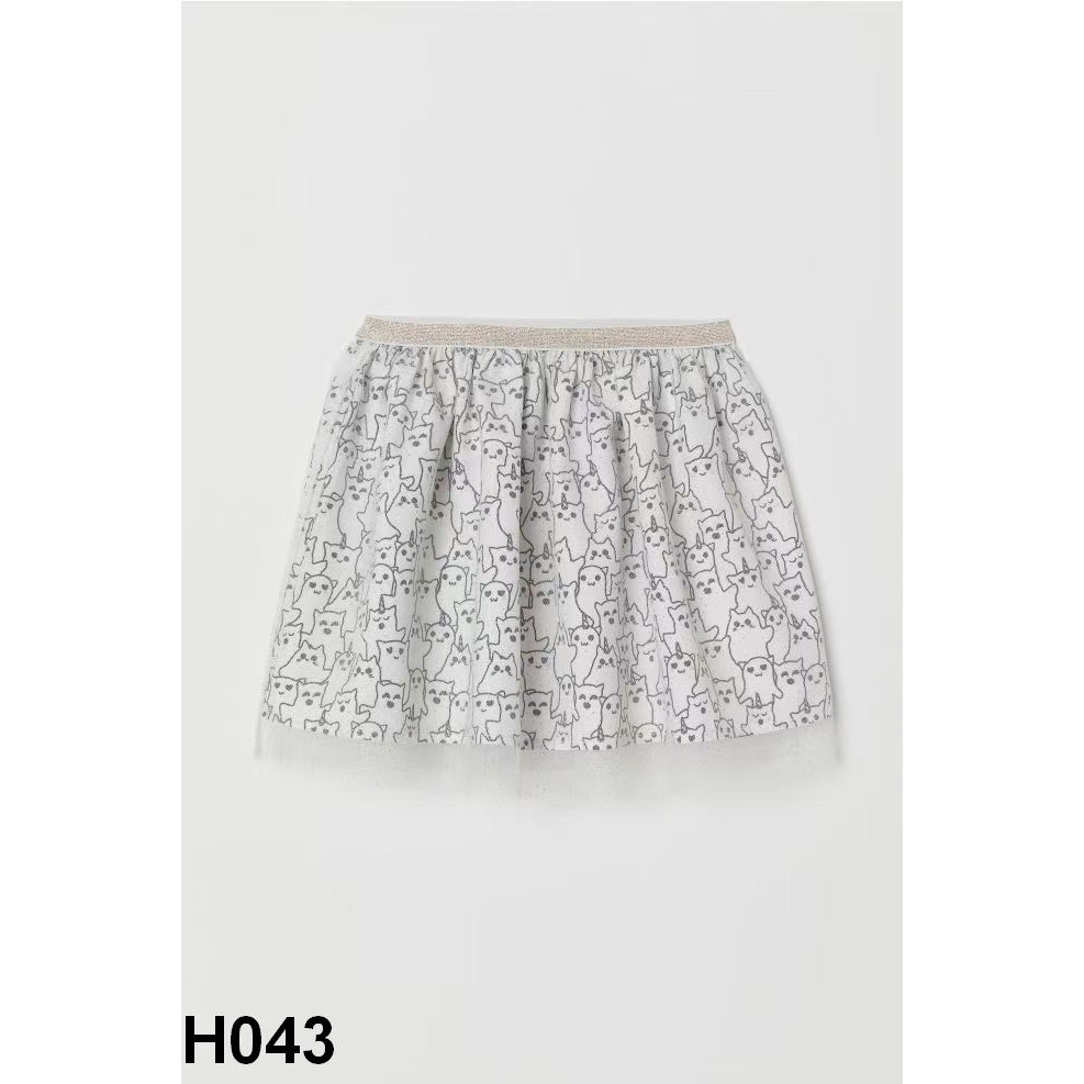 Chân váy HM xk hồng xanh ghi bên ngoài có voan