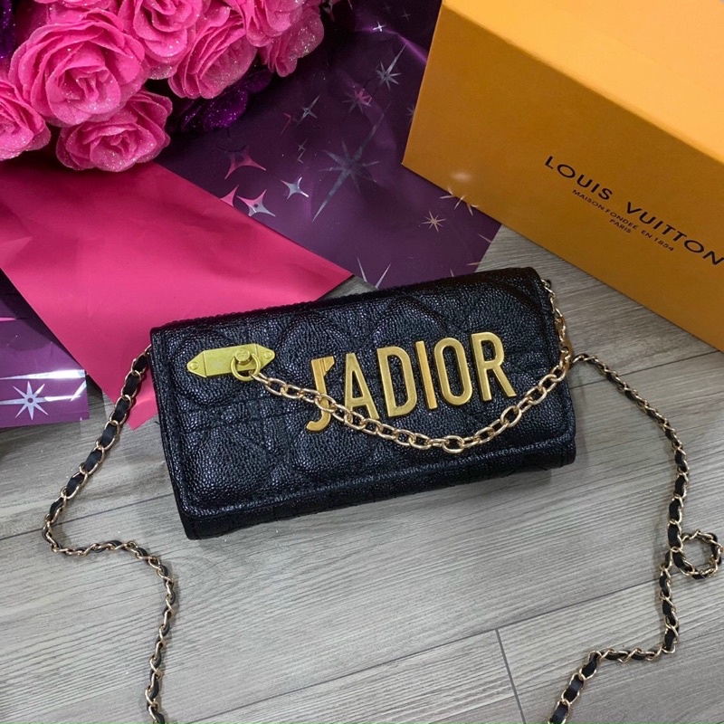 túi ví nữ siêu sang trám ô ra sần xích nối sành điệu Mã N0249