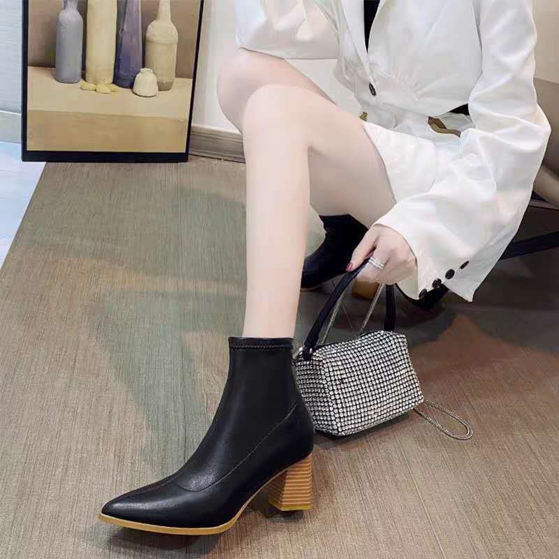 2021 Giày cao gót Hàn Quốc dày của phụ nữ mùa thu / đông phong cách mới mũi nhọn kéo dài mỏng Martin boots bít 𝄪 < ` ¹ #