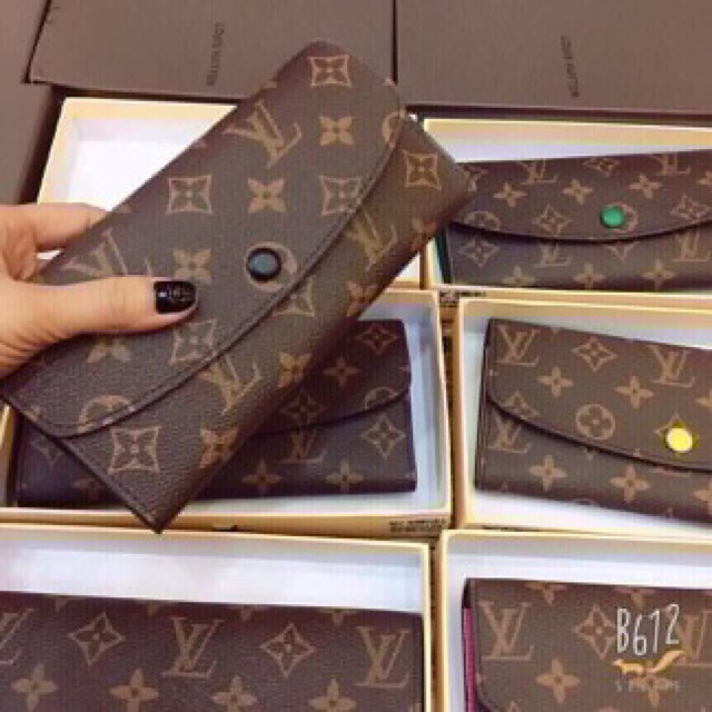 Ví cúc hàng có hộp