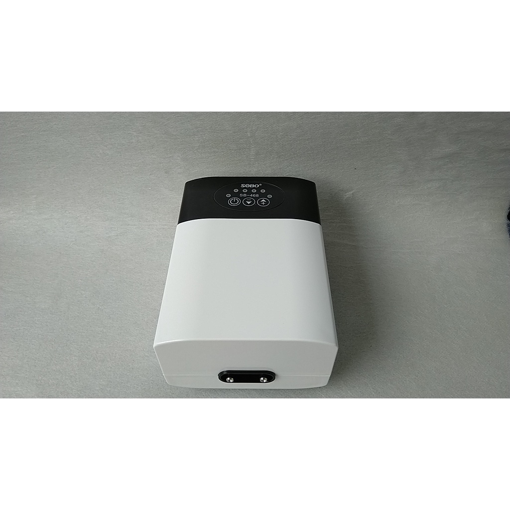 Máy sủi khí Oxy tích điện SOBO dùng cho hồ cá .