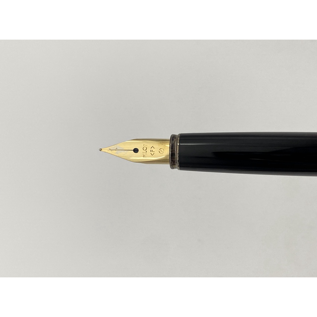 Bút máy Pilot made in Japan - 300.53084