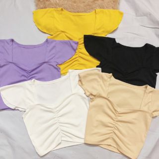 Áo croptop nhúng thun giữa ngực