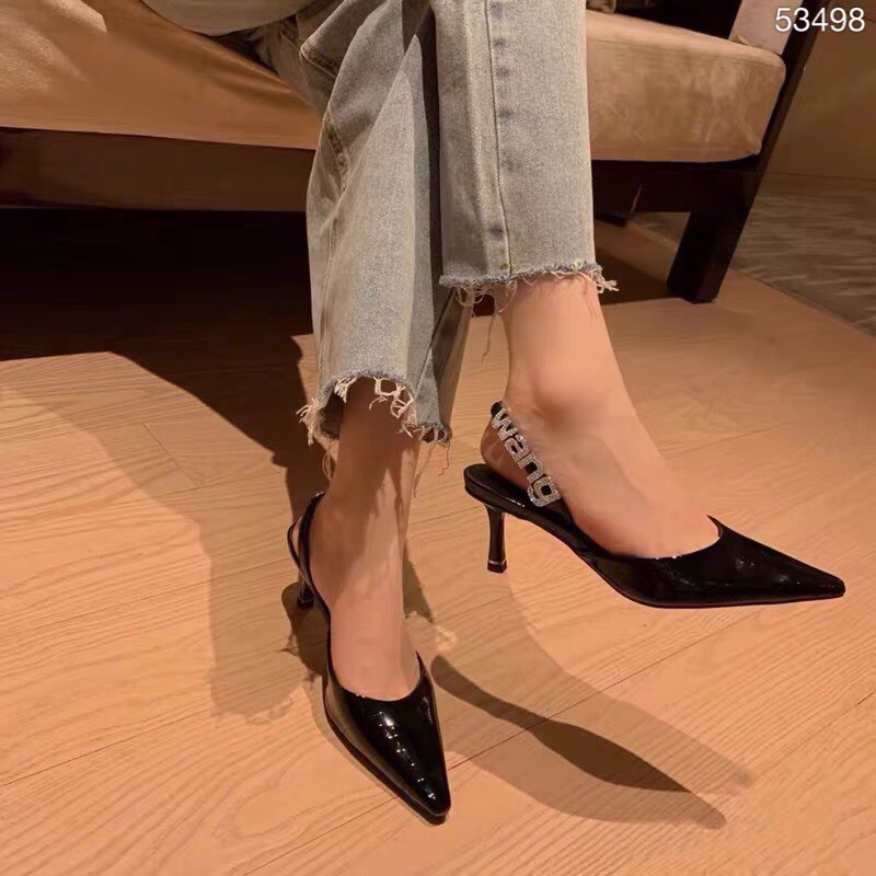 Giày cao gót quai đá chữ wang