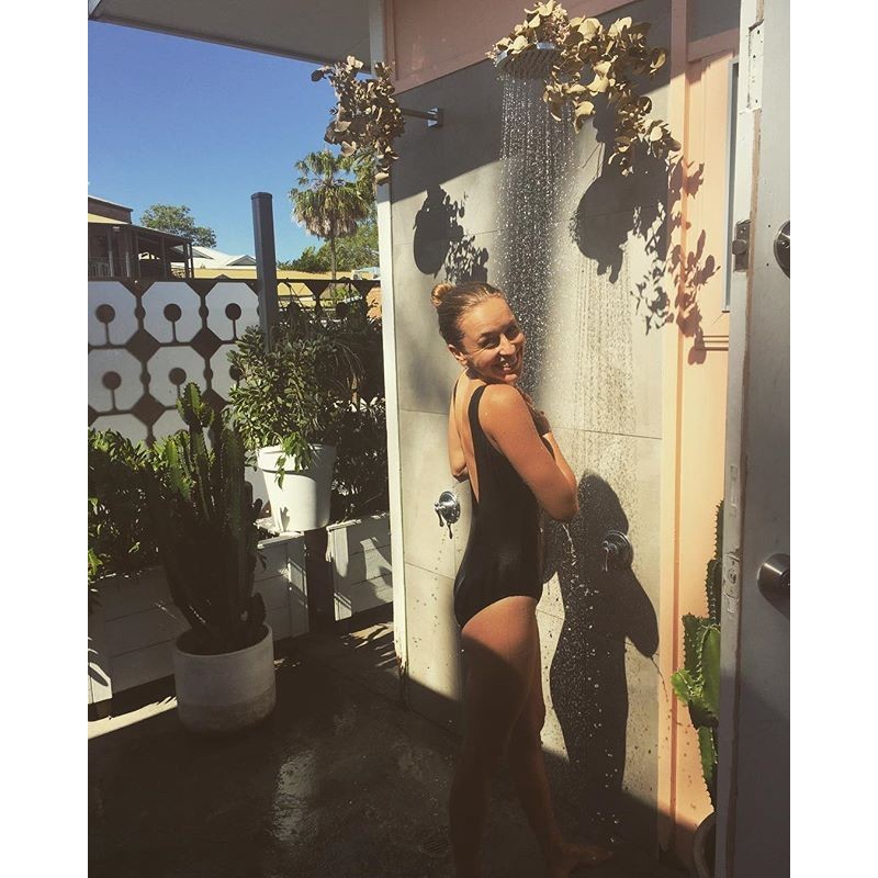 Bộ đồ tắm một mảnh màu trơn thời trang biển quyến rũ cho nữ | BigBuy360 - bigbuy360.vn