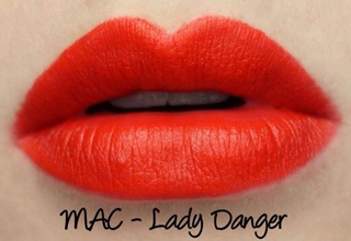 SET SON + CHÌ KẺ VIỀN MÔI MAC LIP DUO