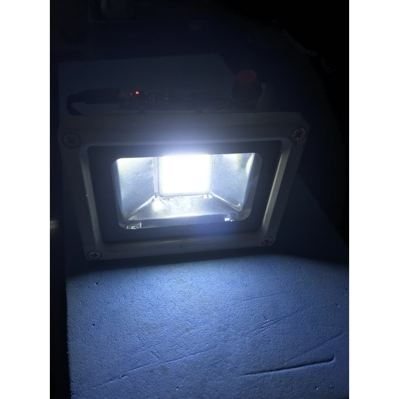 Đèn pha led sử dụng pin sạc lion 18650 samsung 12000mah