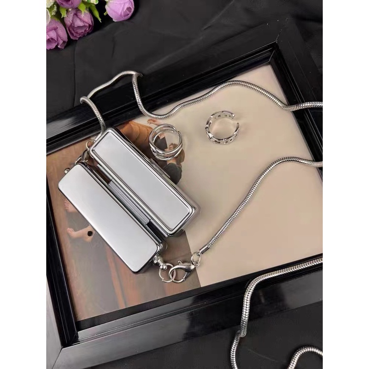 Túi đeo chéo mini thiết kế đặc biệt phong cách thời trang mới cho nữ