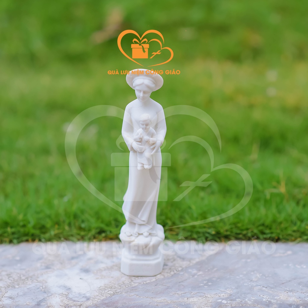Tượng Đức Mẹ bế chất liệu bột đá Quà Lưu Niệm Công Giáo