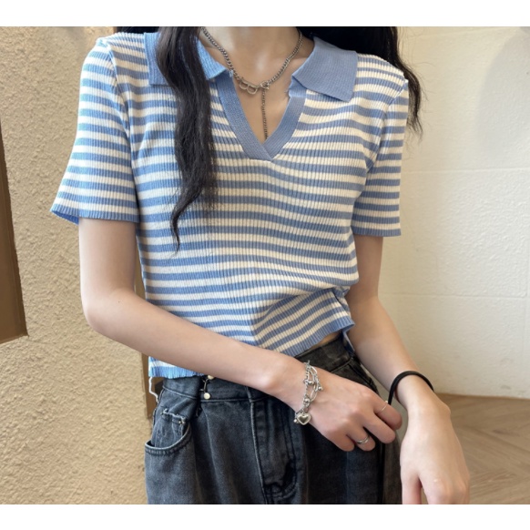 Áo thun nữ có cổ croptop polo màu trắng dâu tây,Kẻ tay ngắn sang chảnh năm 2021 | BigBuy360 - bigbuy360.vn
