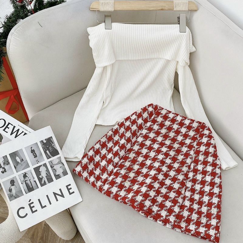 Set áo bẹt vai trắng tay dài với chân váy bố chữ A