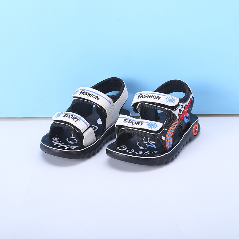 sandal bé trai size 21-31 siêu nhân nhện NEW