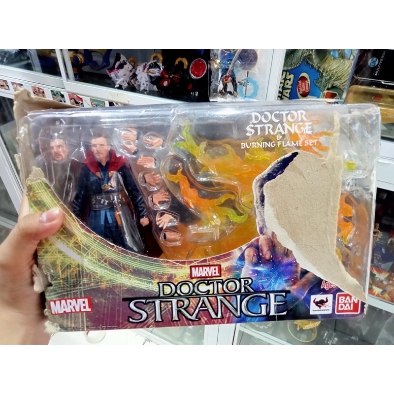 Mô hình SHF DR.strange &amp; burning flame set