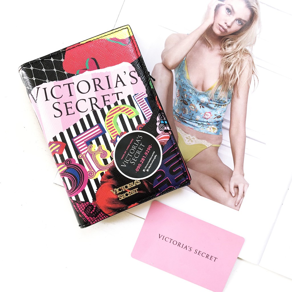 [143] Cover Passport với hoạ tiết nhãn hiệu nước hoa nỗi tiếng của Victorias Secret USA