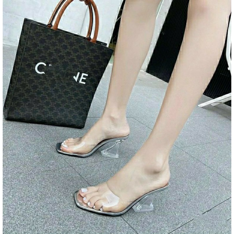 Guốc mica gót loe trong màu sắc hồng xanh đen bạc cam
