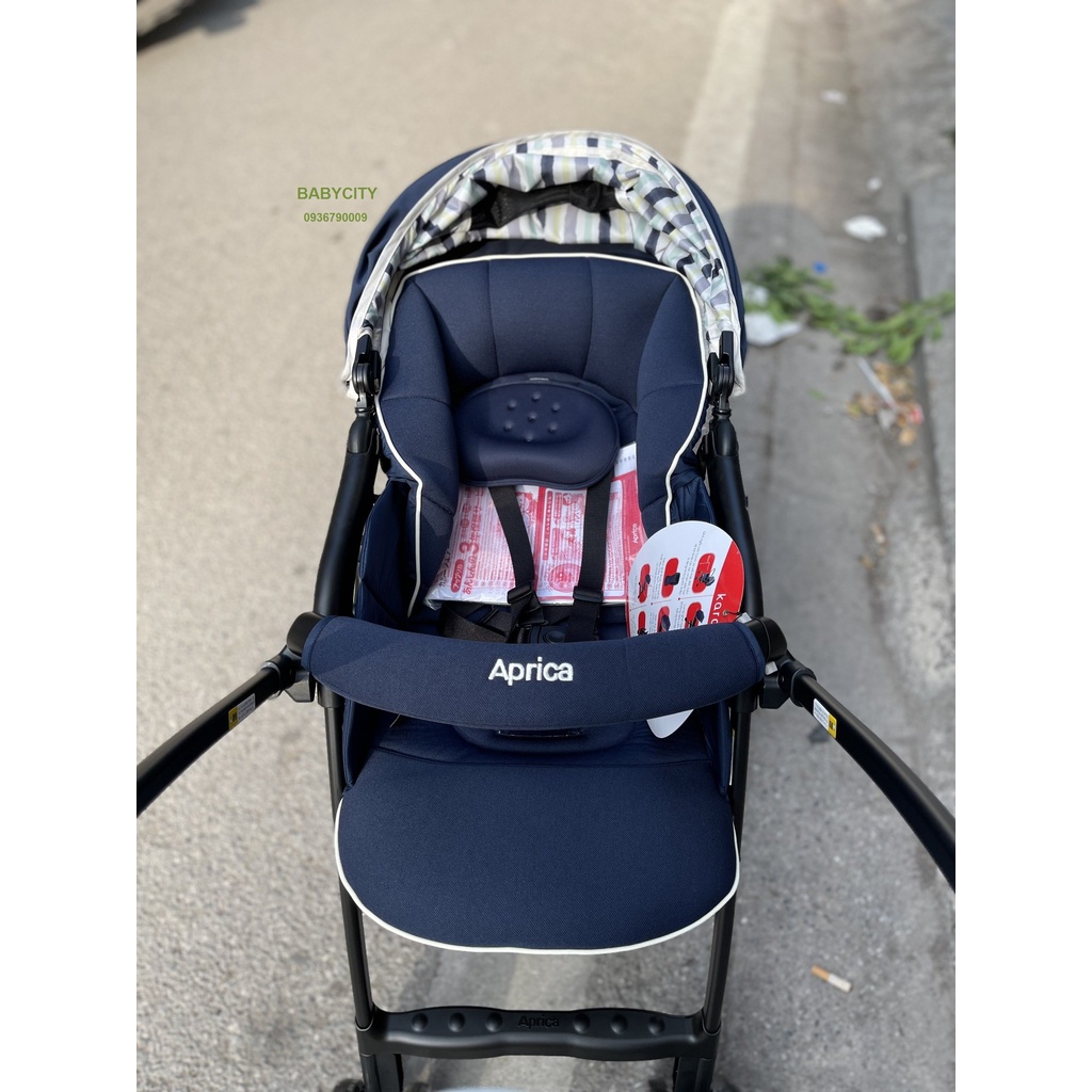 XE ĐẨY TRẺ EM APRICA KAROON AIR SIÊU NHẸ