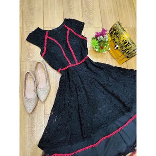 Đầm váy ren phối lưới đuôi tôm HM19