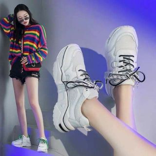 Giày thể thao trắng viền sọc nữ