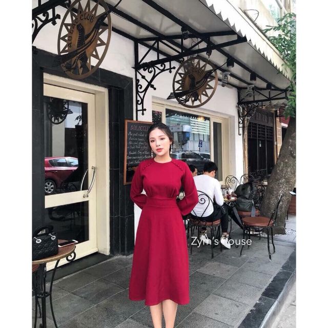 Váy xòe đỏ