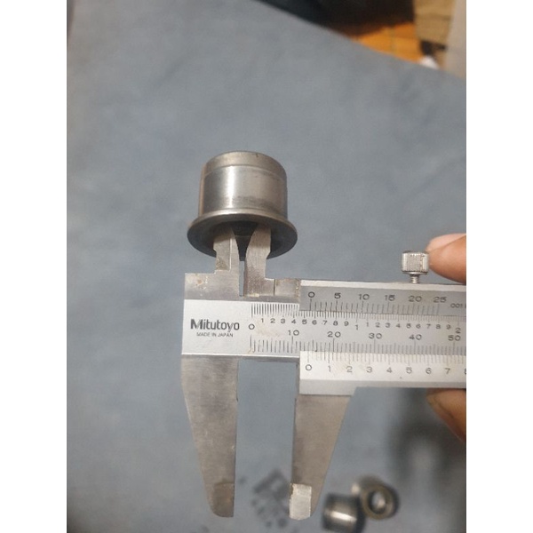 Bạc máy bắn vít HITACHI