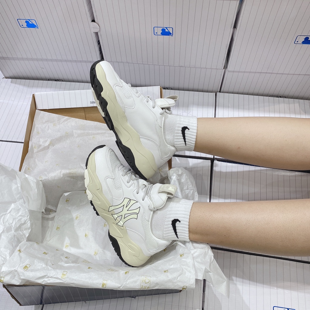 [CHÍNH HÃNG] Giày Sneaker MLB Chunky Lite - New York Đế Ngà màu White (9)