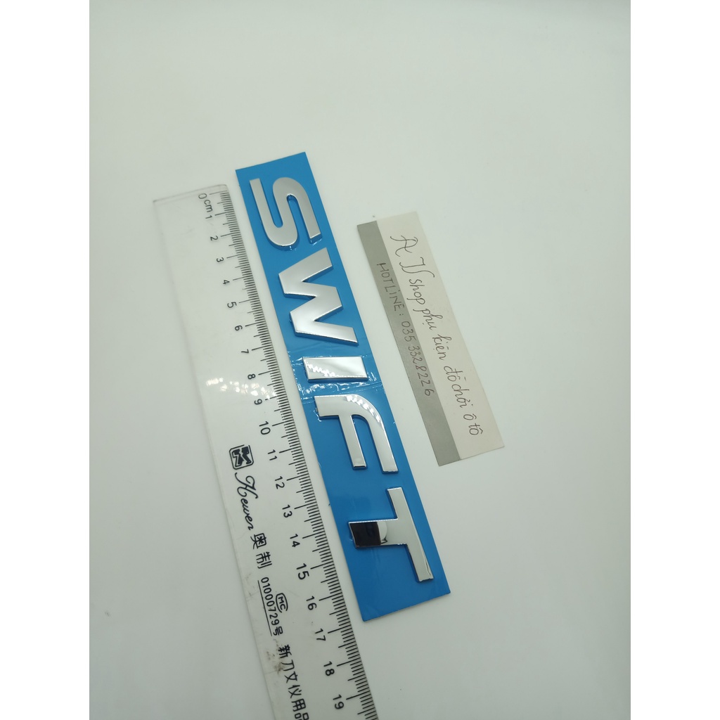 Logo chữ nổi SWIFT chất liệu nhựa ABS mạ bóng chuyên dùng cho xe suzuki, có miếng dán kèm theo