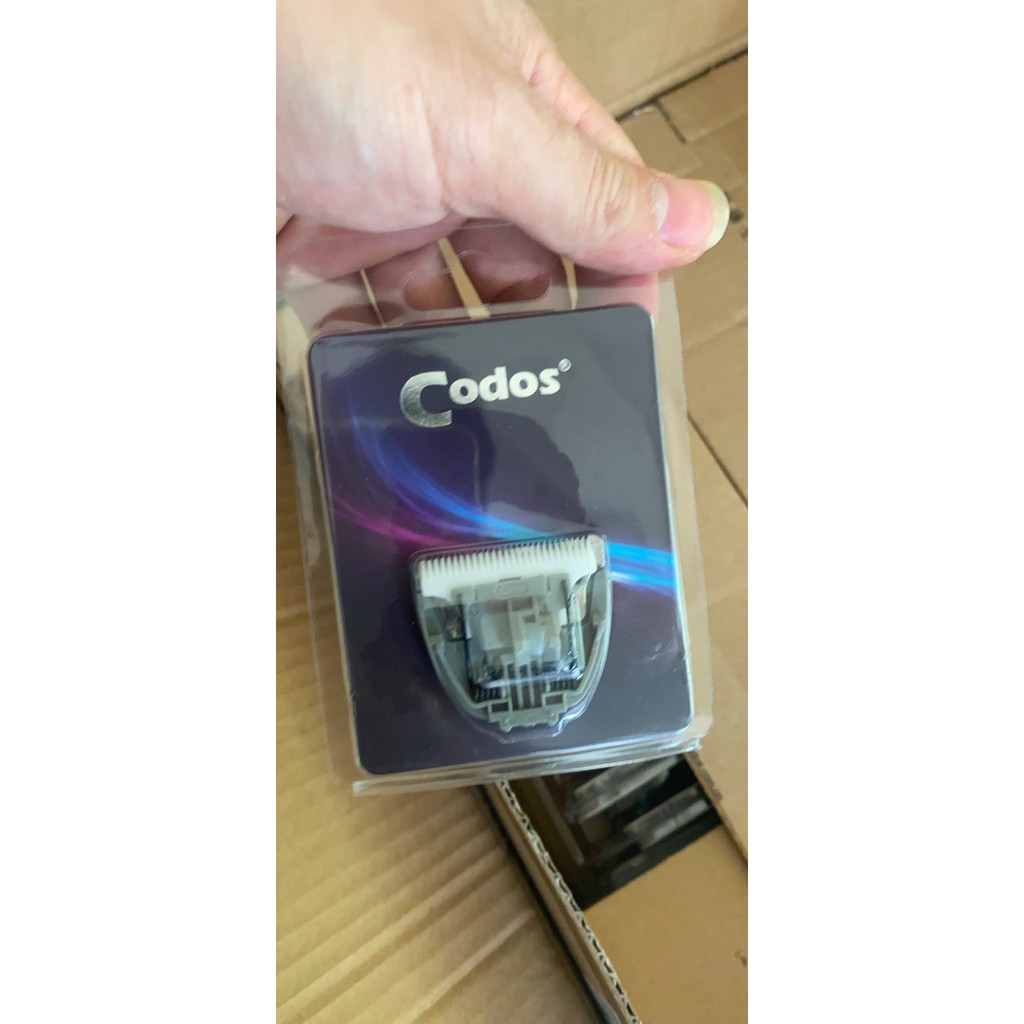 tông đơ cắt lông chó mèo codos 7800 và 6800