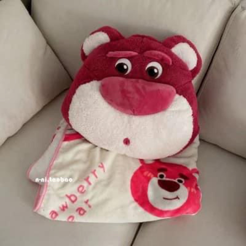 Gấu dạng tròn Lotso kèm chăn siêu yêu