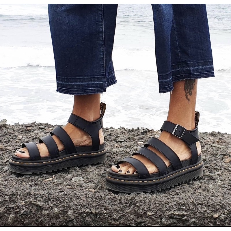 Thanh lý sandal Blaire Dr. Martens size 37 màu đen