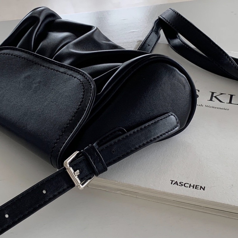 Túi kẹp nách nữ da mềm và túi đeo chéo nữ bằng da T5 SẴN