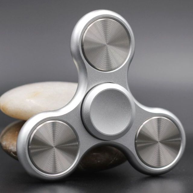 CON QUAY GIẢI TRÍ SPINNER