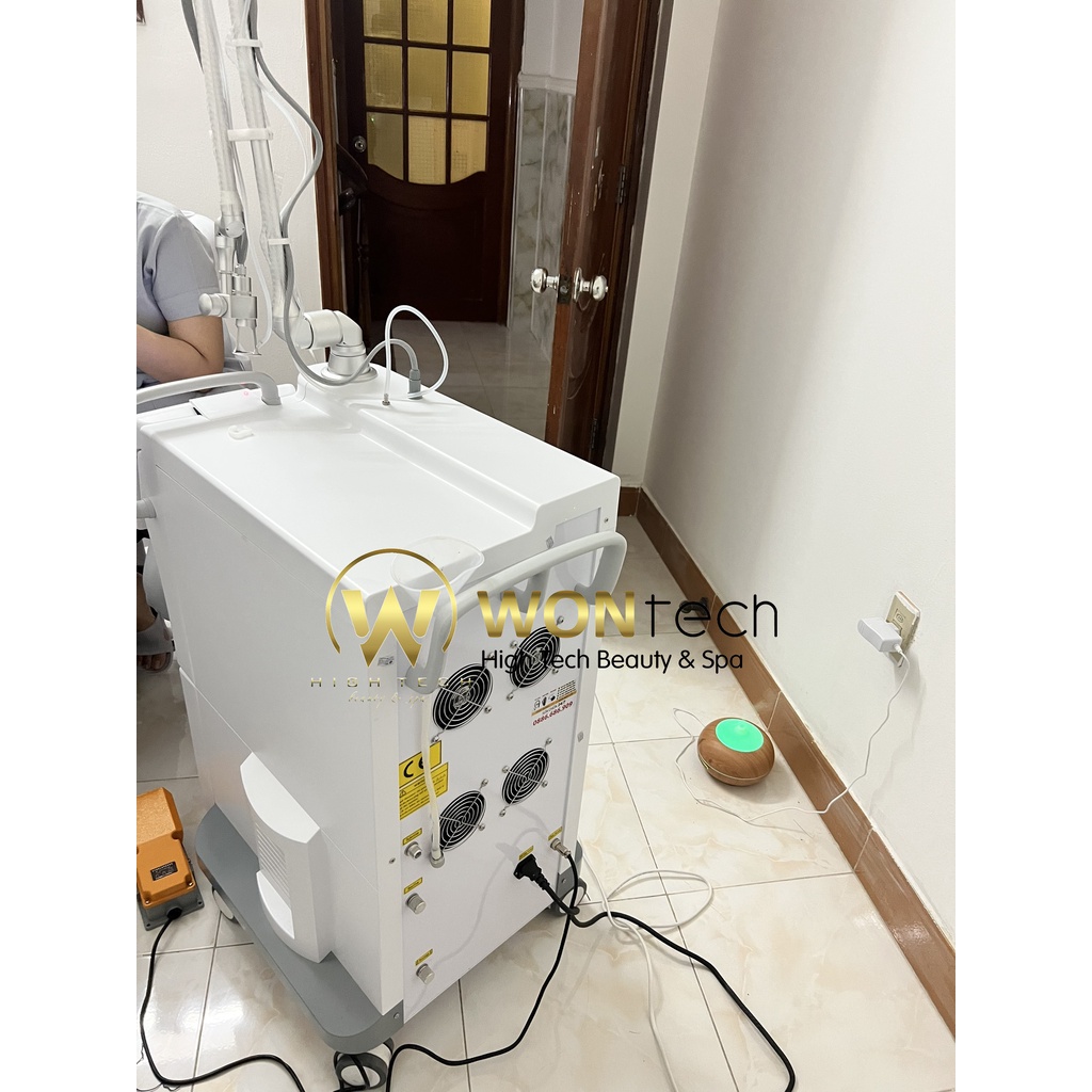 Máy Co2 Fractional điều trị sẹo, trẻ hóa da Laser Co2 Fractional