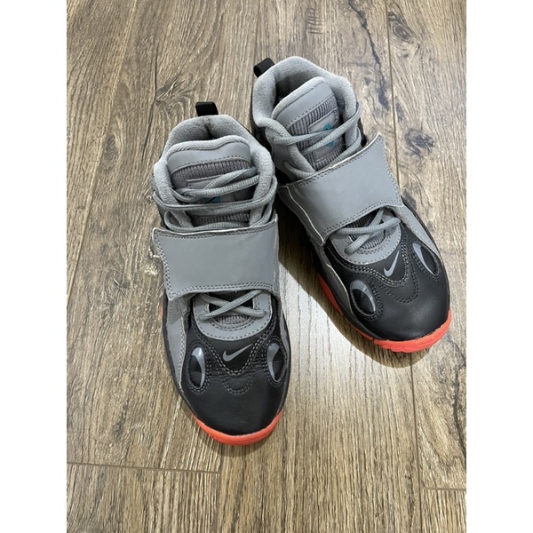 Giày sneakers nike air mã size36 pass