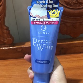 Sữa rửa mặt tạo bọt Senka Perfect Whip 120g