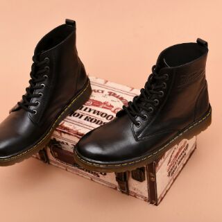 Giày Dr. Marten cao cổ da bò đen trơn
