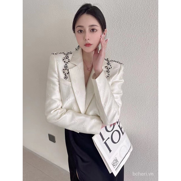 áo vest nữ cao cấp đính cườm, thủ công thu đông 2021 | BigBuy360 - bigbuy360.vn