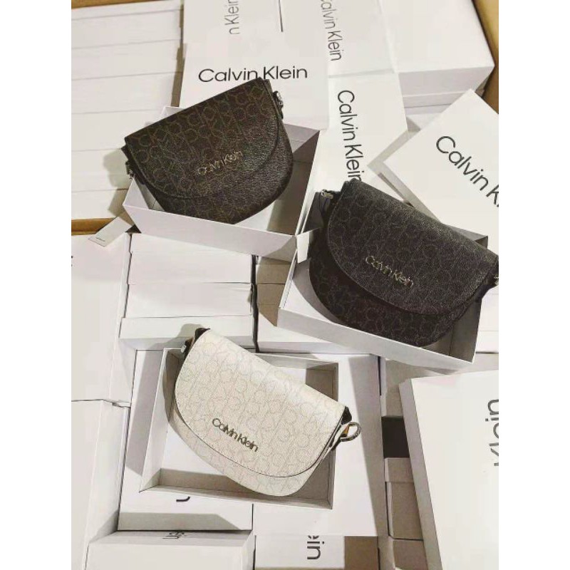 Túi Ck Dáng Bầu Size 20cm