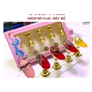 Đế gắn móng giả, đế gắn móng mẫu, đế quân cờ, đế tập