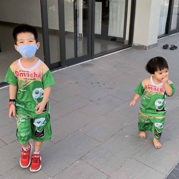 Bộ quần áo cho bé ngắn tay 10kg đến 27kg, bộ thun nam nữ in hình mì tôm chất cả nhà  cùng đẹp