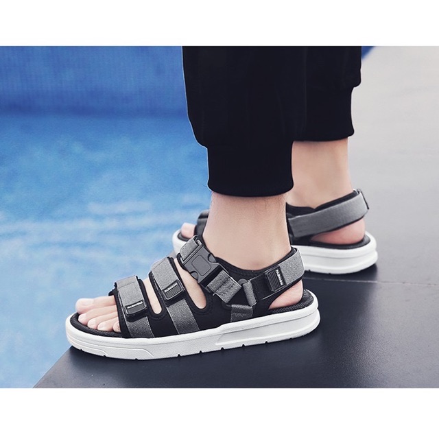 Dép Nam Sandal quai ngang, đế cao su mềm, quai dù, tùy chỉnh quai, đế được khâu chắc chắn.