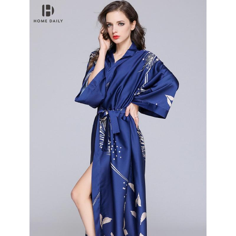 2021Áo choàng ngủ chất lụa dáng dài thời trang xuân thu quyến rũ cho nữ | BigBuy360 - bigbuy360.vn