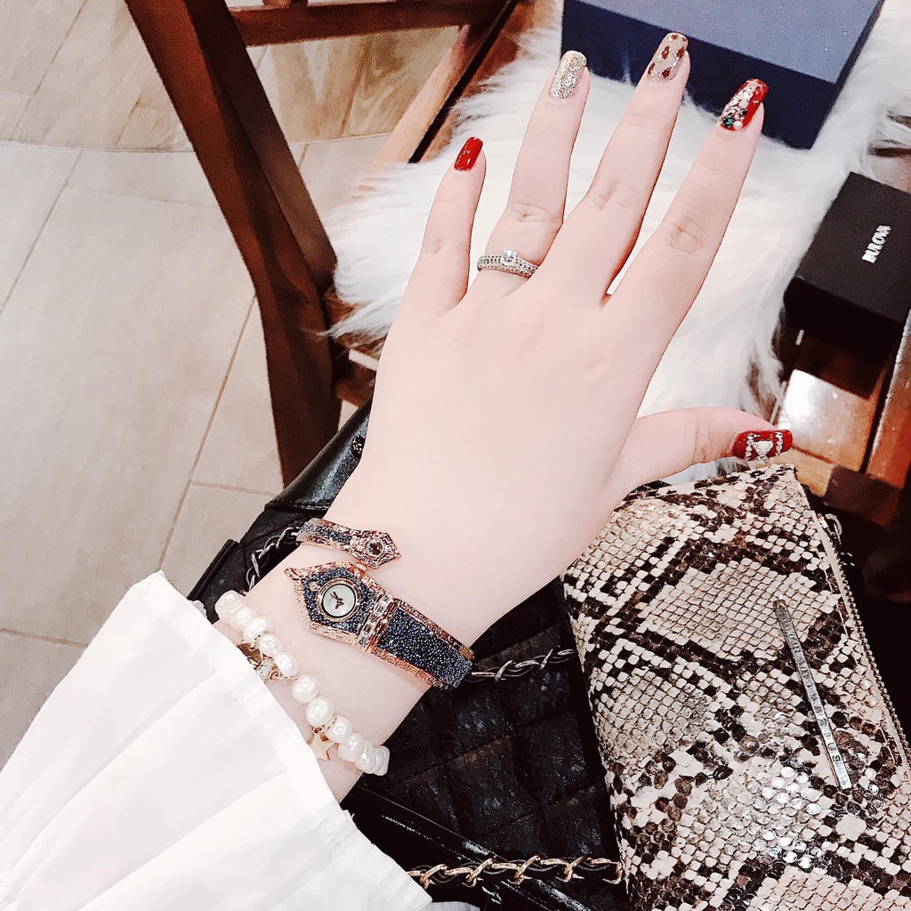 Đồng Hồ Nữ Melissa By Davena Dáng Vòng Tay Full Đá