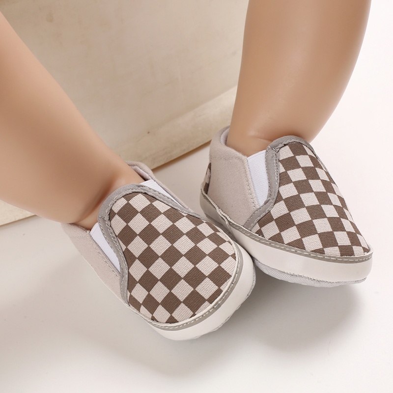 Giày Sneaker Chống Trượt Họa Tiết Caro Cho Bé Trai Walkers